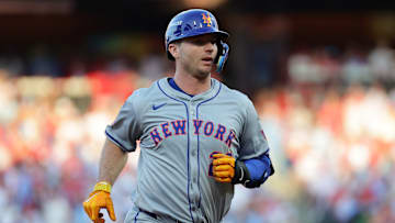 Division Series - New York Mets v Philadelphia Phillies - Game 2