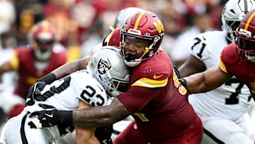 Washington Commanders defensive tackle Daron Payne 