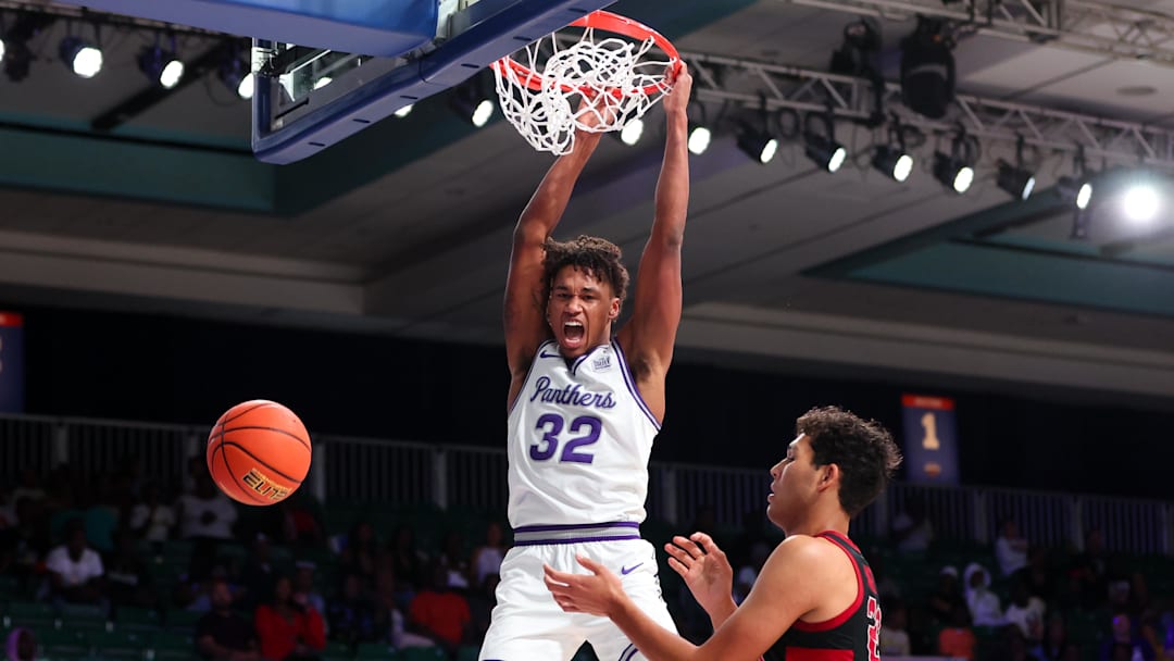 Northern Iowa Panthers guard Tytan Anderson (32). Mandatory Credit: Kevin Jairaj-Imagn Images