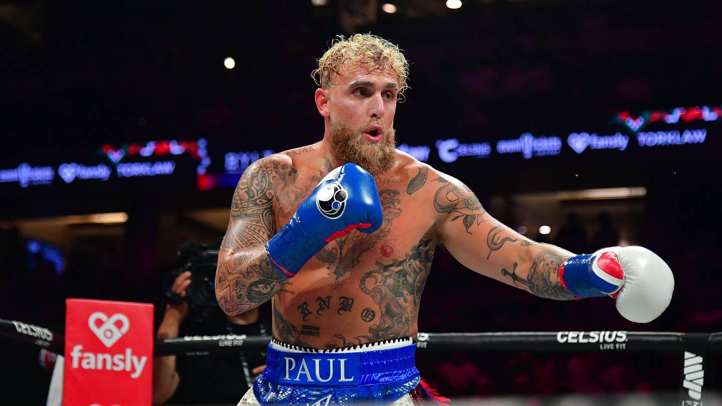 テディ・アトラスは、ボクシングの勝利後、ジェイク・ポールが「素晴らしい」ことを認めています