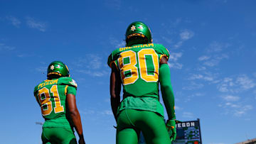 Dillon Gresham (80) tunes up prior to Idaho v Oregon, August 31 2024