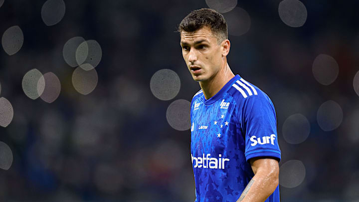 Juan Dinenno trocou o Cruzeiro pelo São Paulo Juan Dinenno trocou o Cruzeiro pelo São Paulo