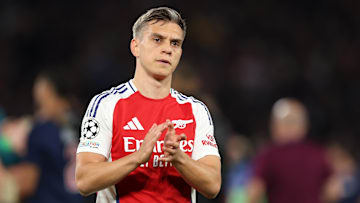 Trossard is considering leaving Arsenal