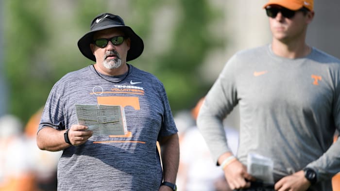 Tennessee offensive line coach Glen Elarbee during fall practice at Haslam Field in Knoxville, Tenn.