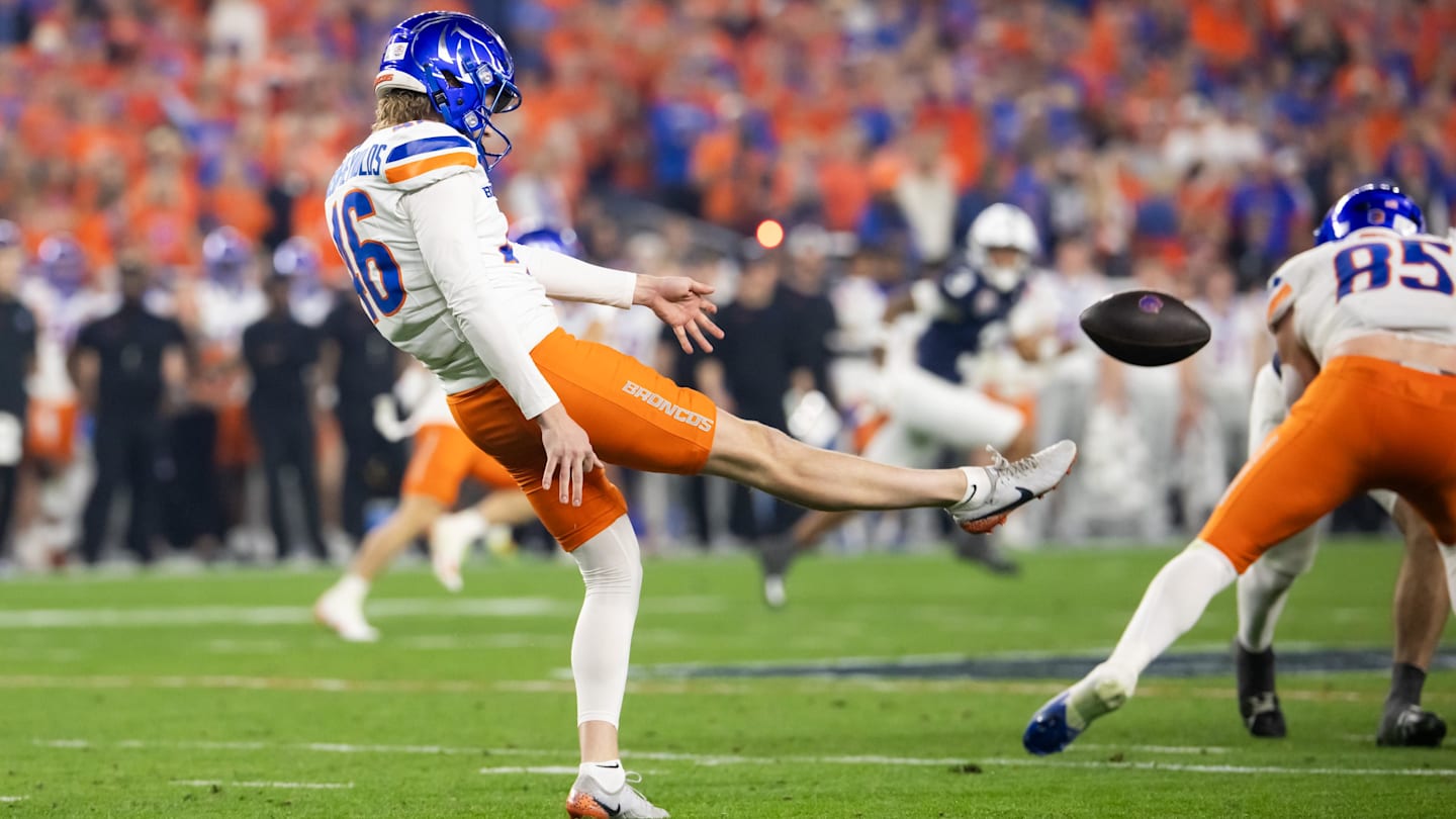 Boise State Football Schedule 2025 Stadium Capacity Betty Adriana