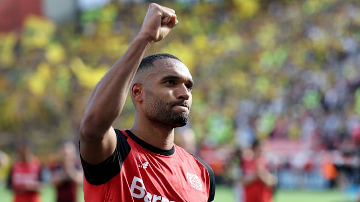 Jonathan Tah winkt offenbar eine gewaltige Signing Fee. Jonathan Tah winkt offenbar eine gewaltige Signing Fee.