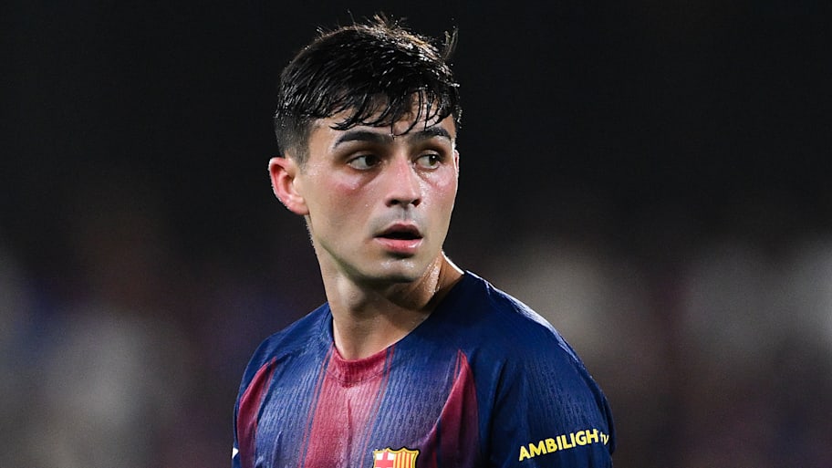 Pedri for }Barcelona.