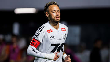 Neymar deve seguir no Santos para as próximas temporadas Neymar deve seguir no Santos para as próximas temporadas