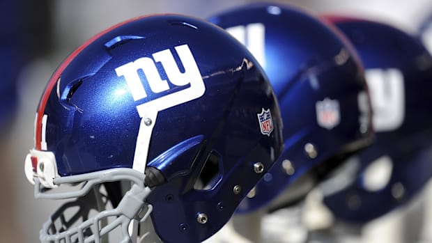 New York Giants helmets 