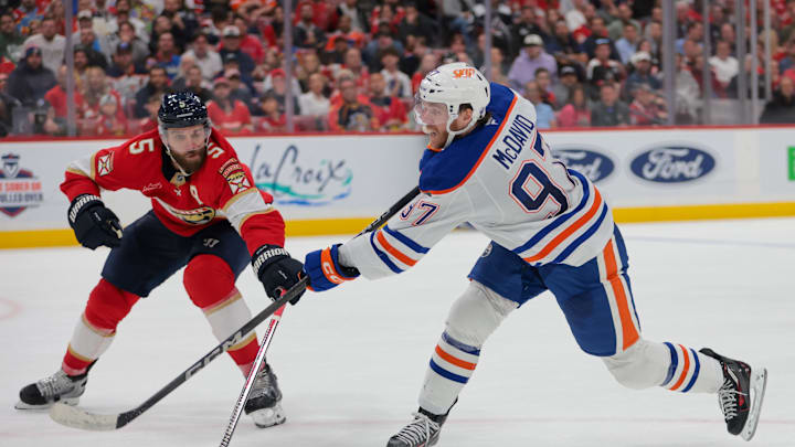 Edmonton Oilers center Connor McDavid (97) shoots the puck against the Florida Panthers 