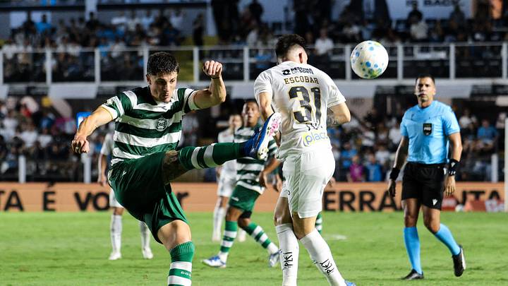 Santos e Coritiba fizeram jogo ruim tecnicamente na Vila Belmiro Santos e Coritiba fizeram jogo ruim tecnicamente na Vila Belmiro