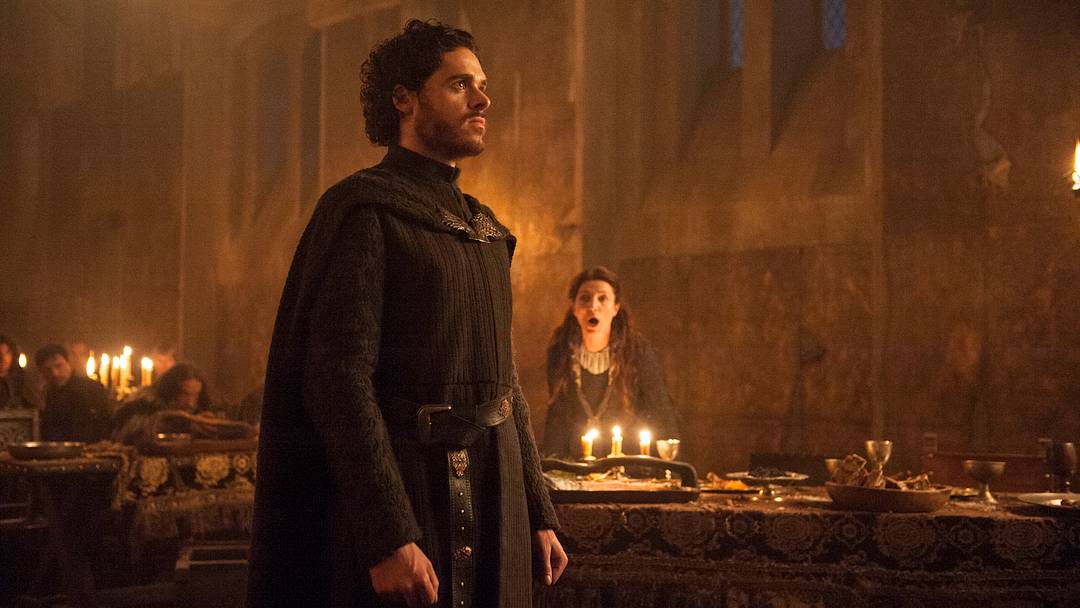 Richard Madden (Robb Stark) and Michelle Fairley (Catelyn Stark) in Game of Thrones season 3 Episode 9, "The Rains of Castamere"