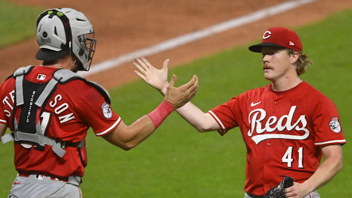 Andrew Abbott and the Reds are favored against the Marlins on Wednesday night.