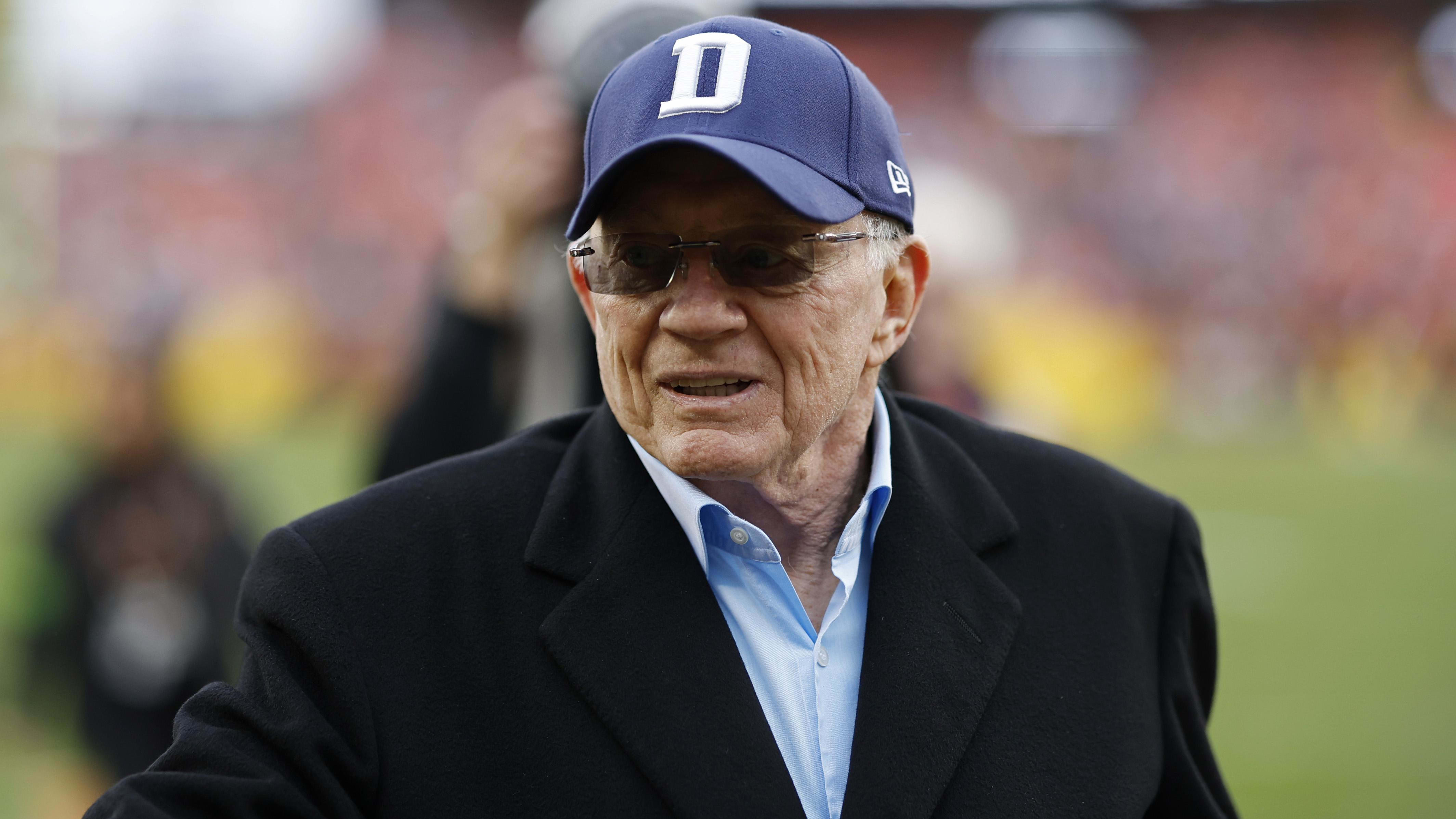 Jerry Jones of the Dallas Cowboys falls short of top spot on Forbes Richest People in Sports list