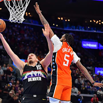 Jokić (15) tied the highest scoring performance in the NBA this season. 