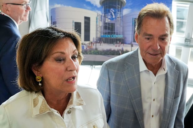 Terry Saban, Nick Saban