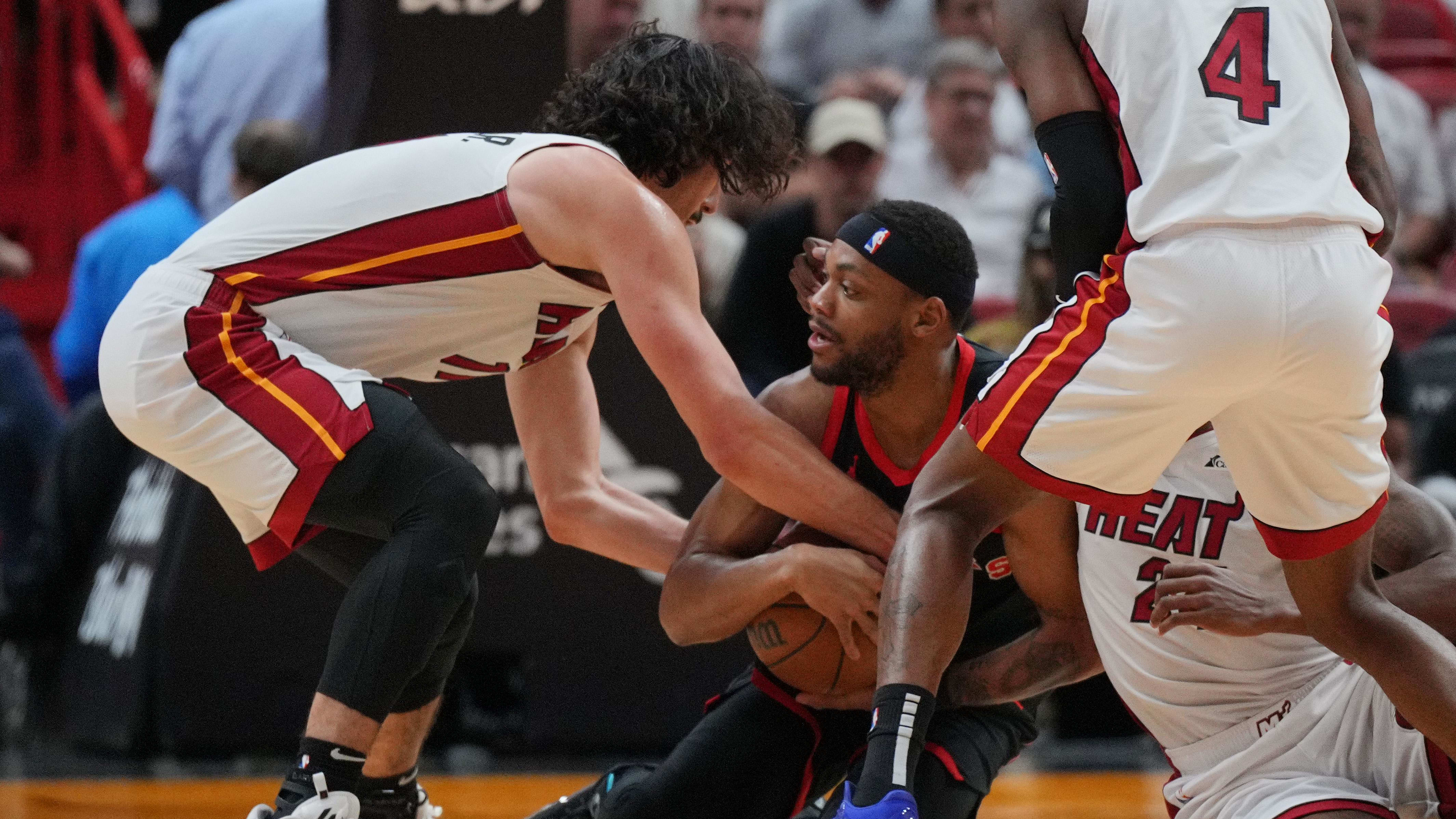 Les Raptors se lancent dans l’intersaison avec de nombreuses questions suite à la défaite contre le Heat