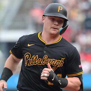 Jun 7, 2025; Pittsburgh, Pennsylvania, USA; Pittsburgh Pirates catcher Henry Davis (32) circles the bases on a solo home run against the Philadelphia Phillies during the eighth inning at PNC Park. Mandatory Credit: Charles LeClaire-Imagn Images