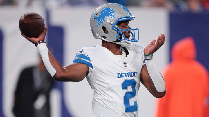 Detroit Lions quarterback Hendon Hooker (2).