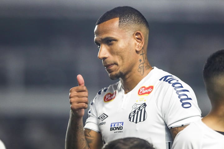 Otero, jogador do Santos