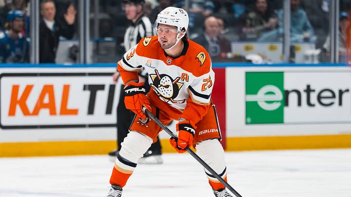 Mar 24, 2026; Vancouver, British Columbia, CAN; Anaheim Ducks forward Mason McTavish (23) handles the puck against the Vancouver Canucks in the first period at Rogers Arena. Mandatory Credit: Bob Frid-Imagn Images