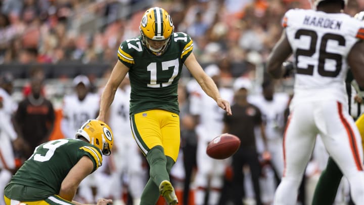 Green Bay Packers kicker Anders Carlson (17) kicks an extra point against the Cleveland Browns in Week 1 of the preseason.