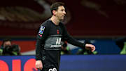 Leo Messi a reçu le Saint maillot