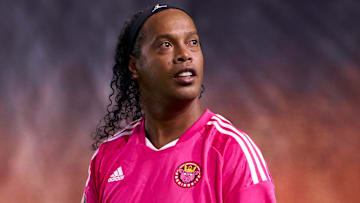 Ronaldinho Gaúcho é investigado por ser dono de empresa que negocia criptomoedas Ronaldinho Gaúcho é investigado por ser dono de empresa que negocia criptomoedas