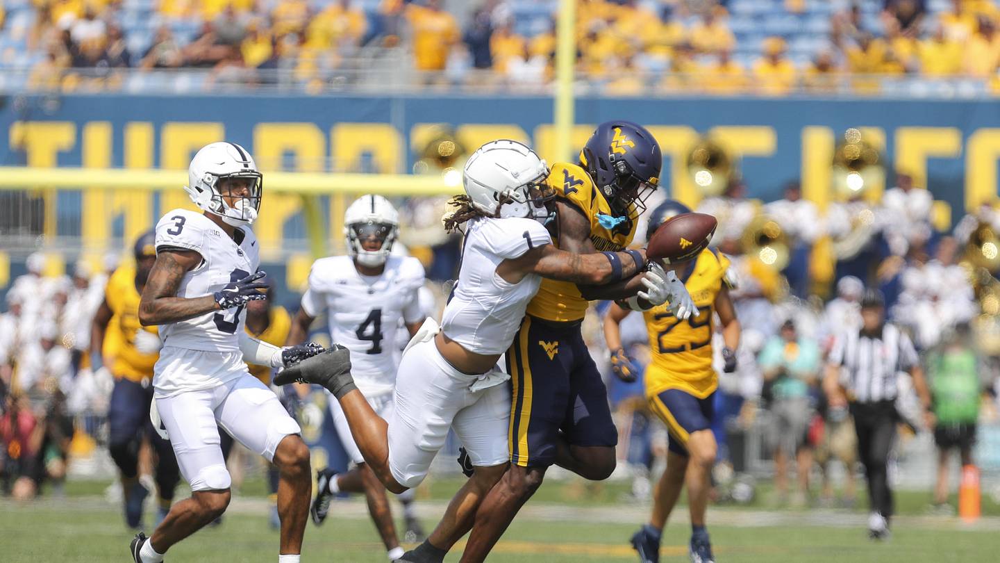 Penn State Football Notes: Jaylen Reed the Conductor, and a Bonding Trip to Houston