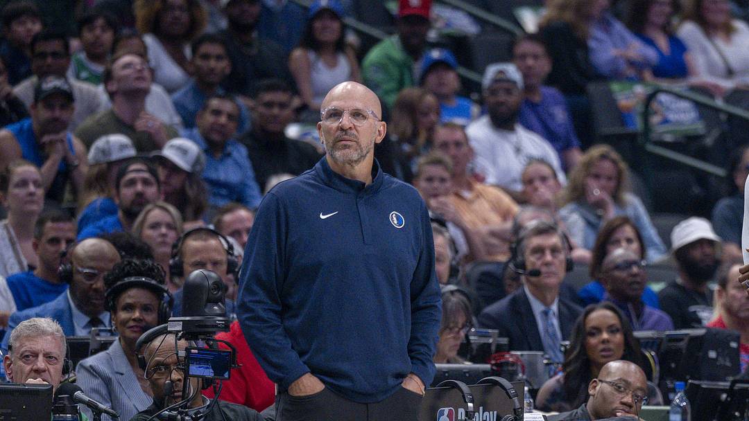 The Dallas Mavericks' shocking decision to part ways with Jason Kidd has opened up another attractive job and thrown a new candidate into the mix for the Orlando Magic's open coaching job.