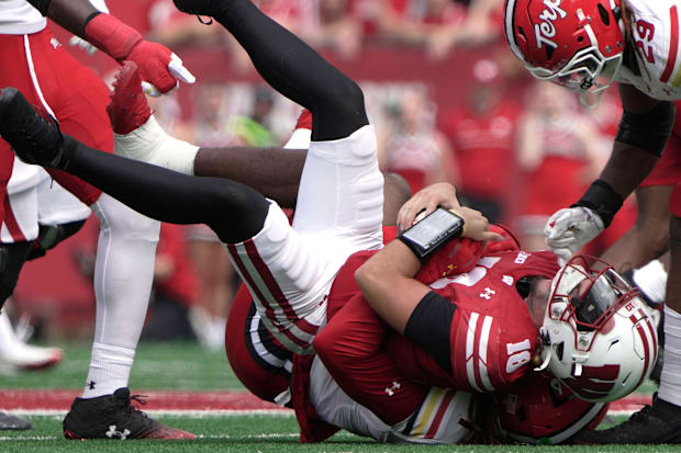 Wisconsin, QB Danny O'Neil