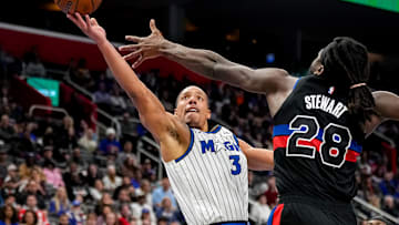 Desmond Bane led the Orlando Magic to a gritty win over the Detroit Pistons to advance in the NBA Cup.