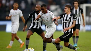 Jhon Arias é um dos destaques do Fluminense na temporada