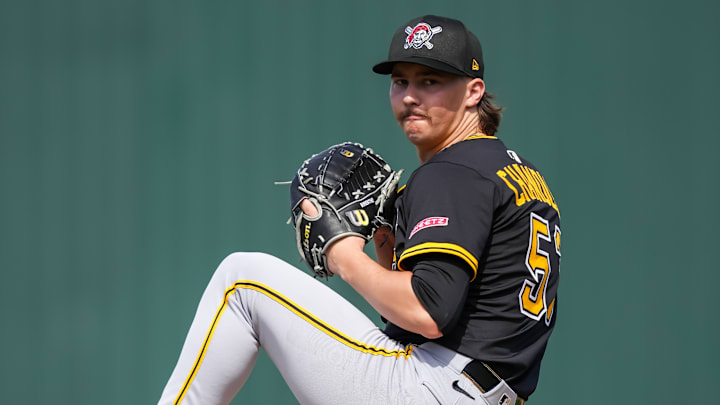 Pittsburgh Pirates v Minnesota Twins