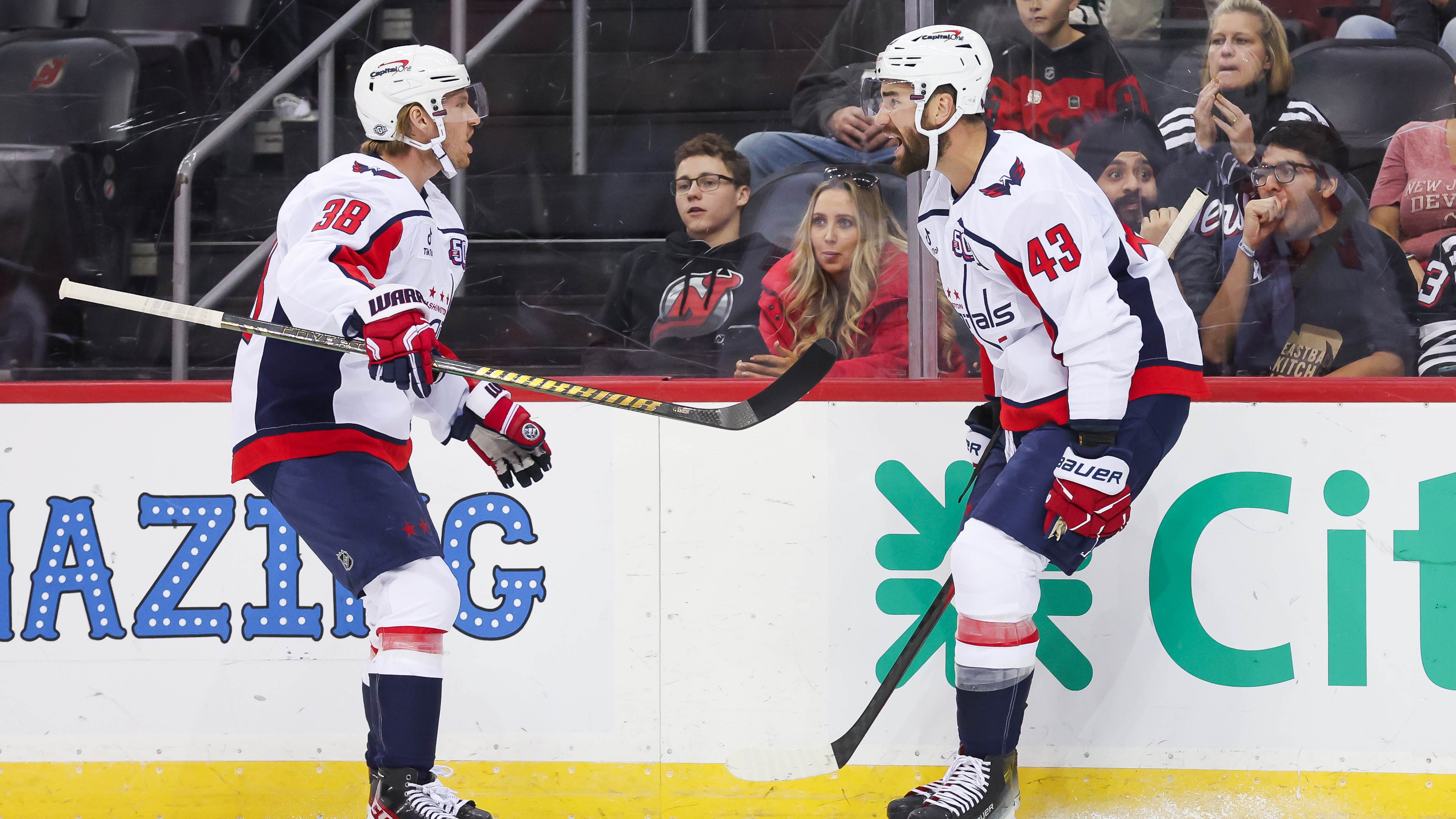 湯姆威爾森 (Tom Wilson) 在對陣魔鬼隊的比賽中輕鬆獲得 MVP