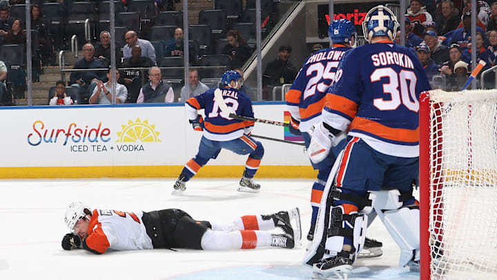 Philadelphia Flyers v New York Islanders