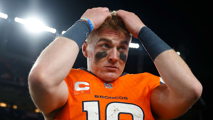 Indianapolis Colts v Denver Broncos