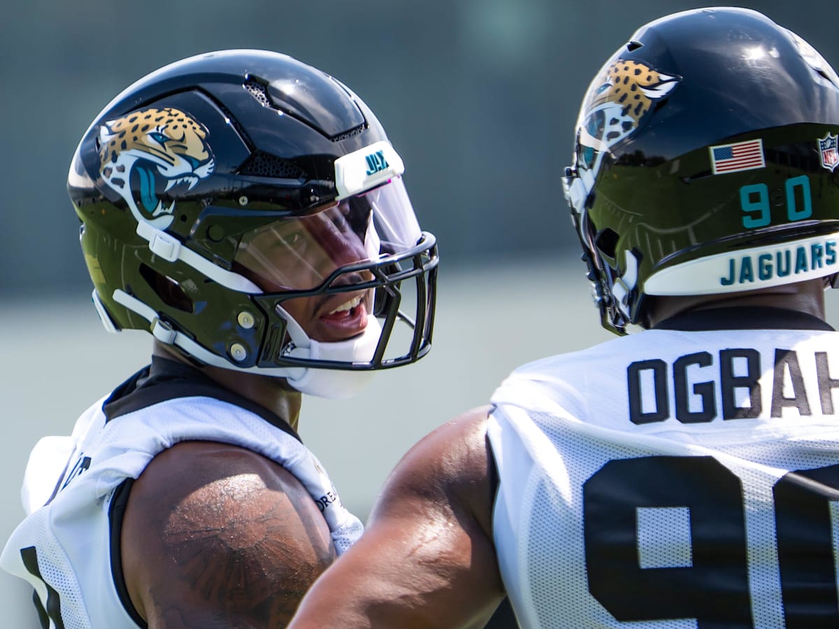 NFL Jacksonville Jaguars ヴィンテージ　革ジャン NFL Jacksonville Jaguars ヴィンテージ革ジャン