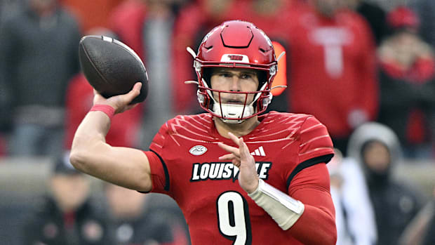 Nov 23, 2024; Louisville, Kentucky, USA;  Louisville Cardinals quarterback Tyler Shough (9) throws against the Pittsburgh Pan