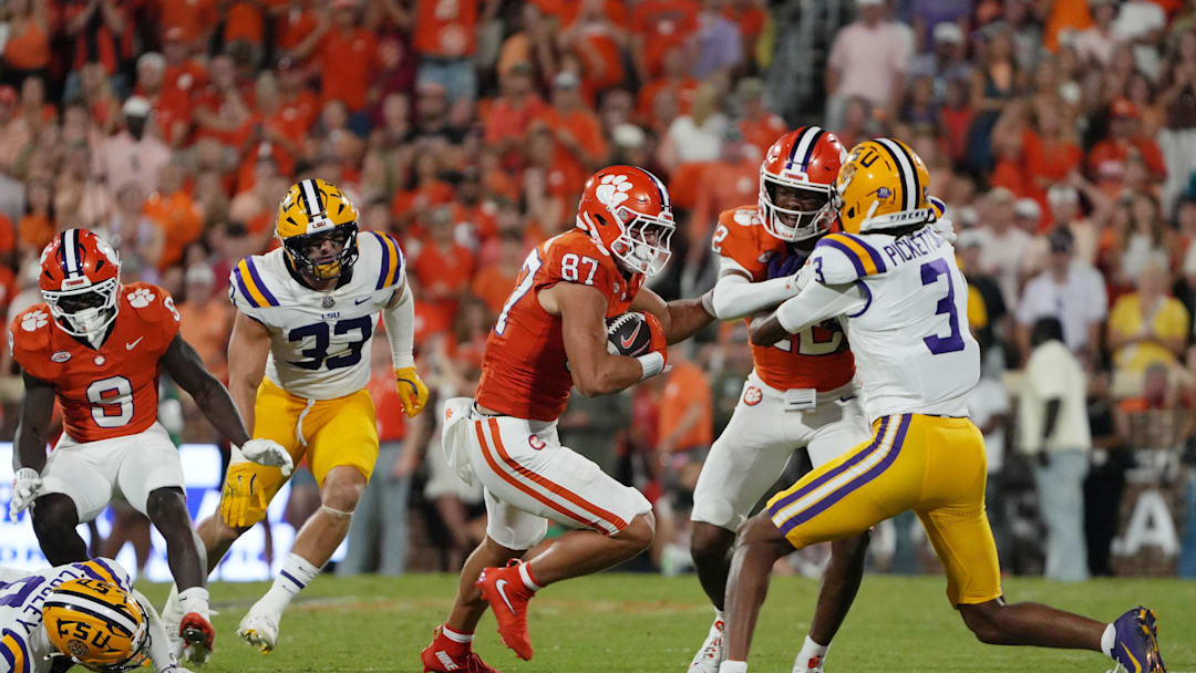 Clemson Tigers tight end Christian Bentancur is getting better with each game played for head coach Dabo Swinney. 