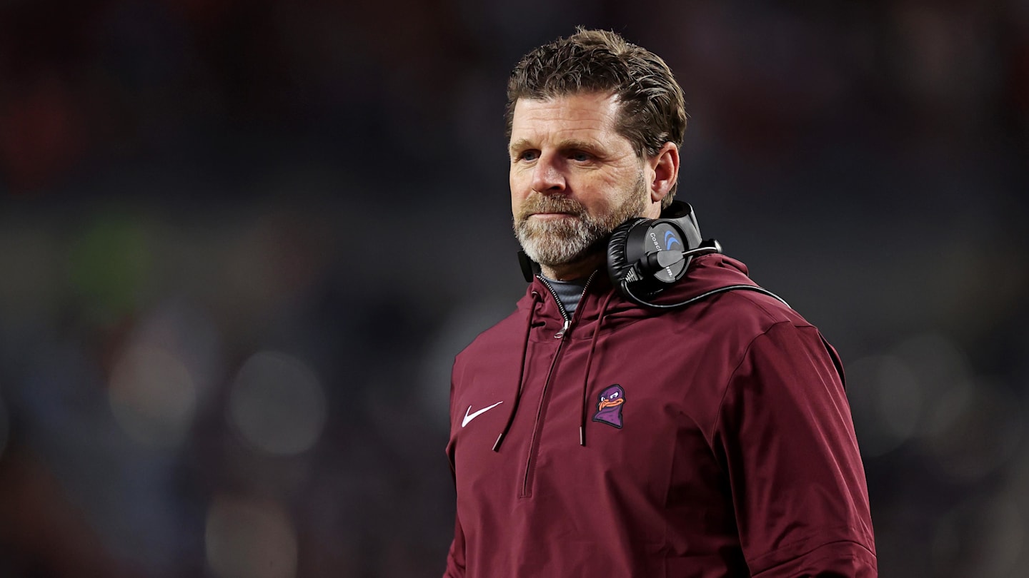 Regrading the 2021–22 College Football Coaching Cycle: Two Unanimous Failures