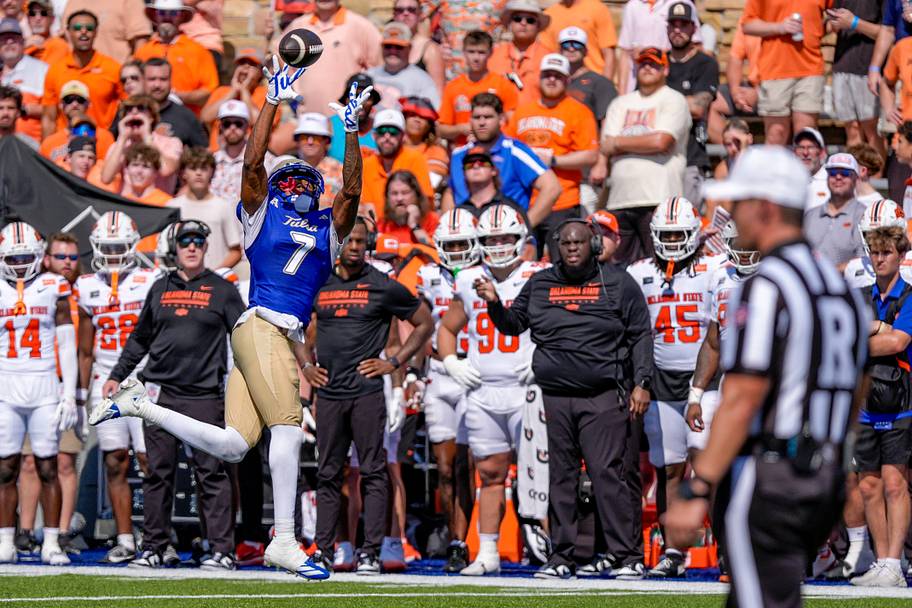 Tulsa wide receiver Jimmy Calloway makes a catch  against Oklahoma State.
