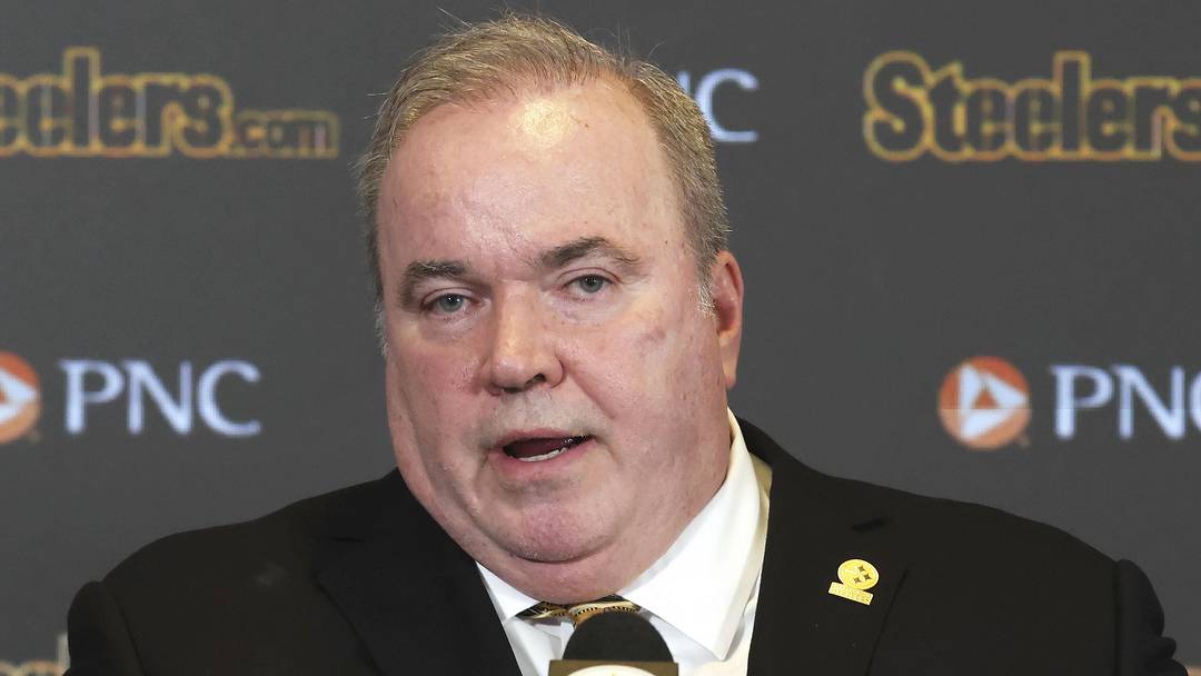 Pittsburgh Steelers head coach Mike McCarthy