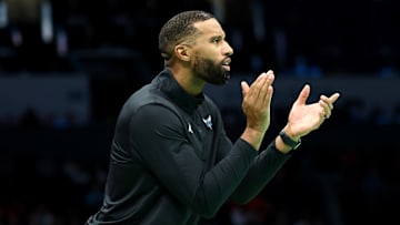 Charlotte Hornets, Charles Lee