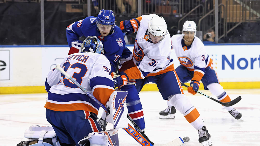 New York Islanders v New York Rangers