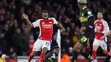 Arsenal v PSV - UEFA Champions League