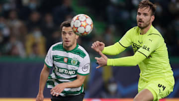 Gegen Sporting Lissabon hatte Marin Pongracic (rechts) oft das Nachsehen.
