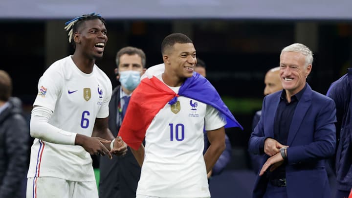 Paul Pogba et Kylian Mbappé deux amis en Bleus, mais pas que ! Paul Pogba et Kylian Mbappé deux amis en Bleus, mais pas que !