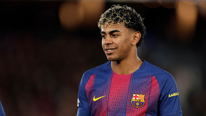 Lamine Yamal débute avec le FC Barcelone contre Elche en Liga