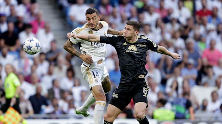 Robin Gosens gegen Joselu im Bernabeu